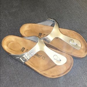 Birkenstock Gizeh Platform by Papillio